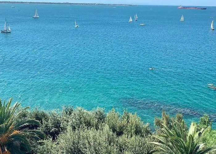 Al Mare Affittacamere 4*